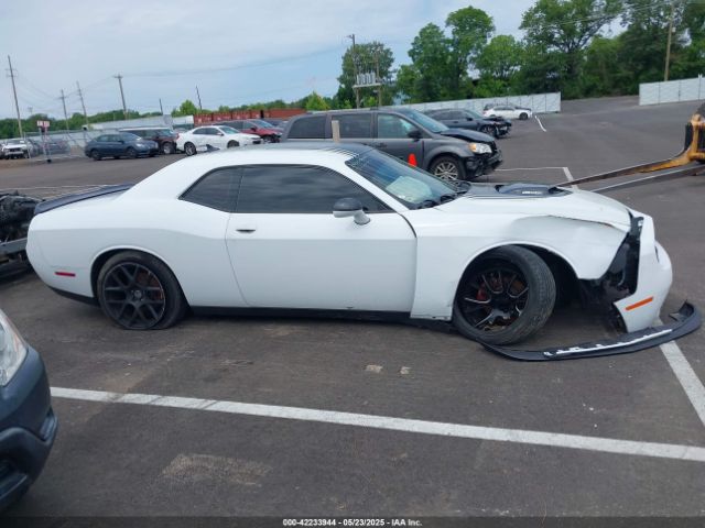 2C3CDZBT6FH855680 Dodge Challenger R/t Plus Shaker