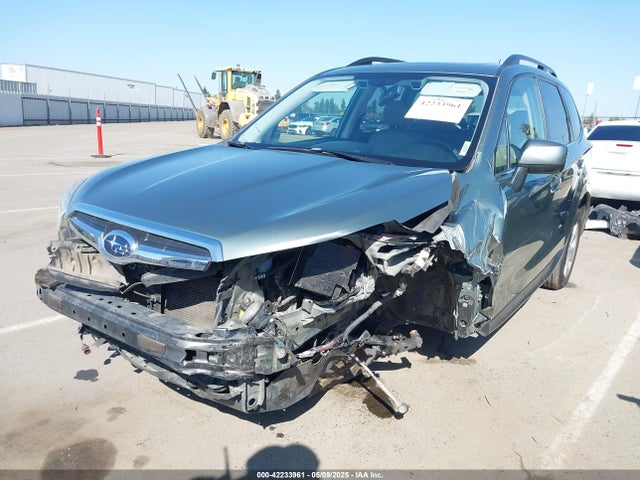 Subaru Forester 2.5i Limited 2015 JF2SJARC9FH593443 Image 2
