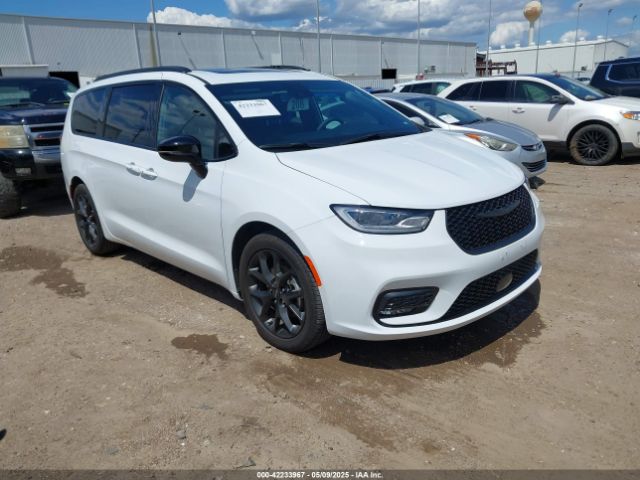 2C4RC1GG3SR520158 auction archive image