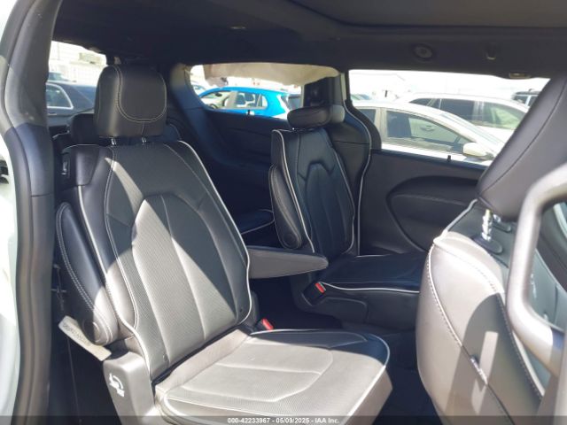 2C4RC1GG3SR520158 Chrysler Pacifica Limited