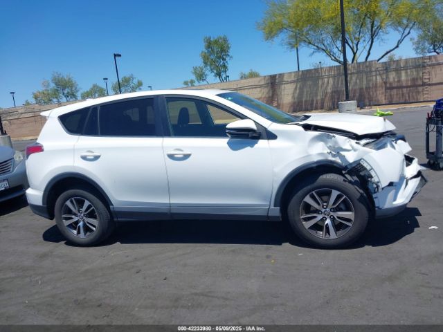 JTMWFREV9JJ740501 Toyota Rav4 Xle