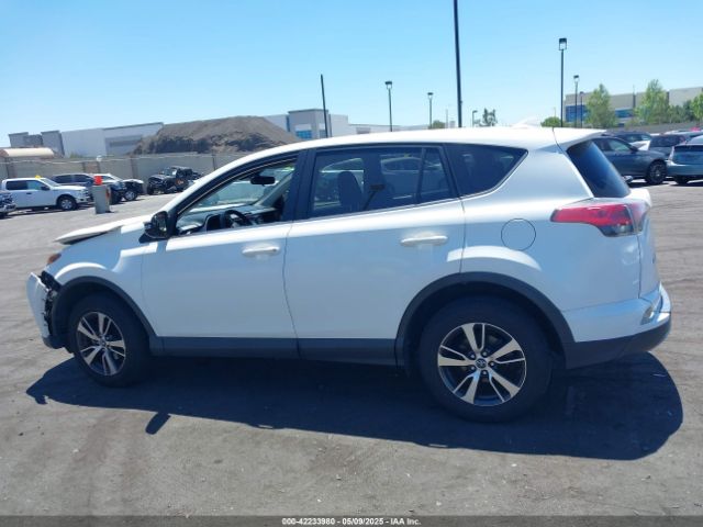 JTMWFREV9JJ740501 Toyota Rav4 Xle