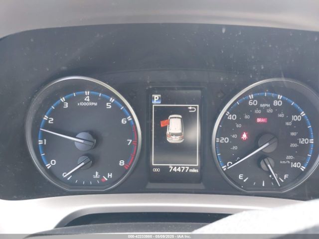 JTMWFREV9JJ740501 Toyota Rav4 Xle