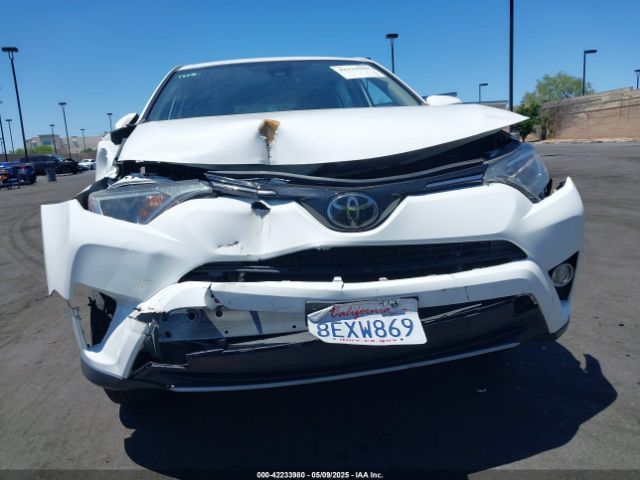 JTMWFREV9JJ740501 Toyota Rav4 Xle