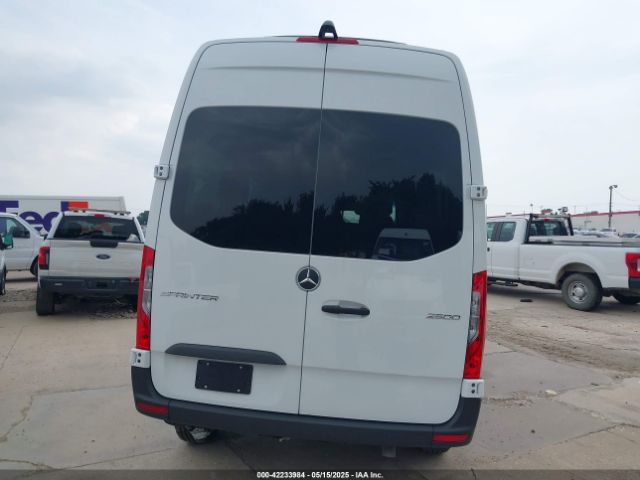 W1Z4KFHY4SP812671 Mercedes-Benz Sprinter 2500 Standard Roof 4-cyl Diesel