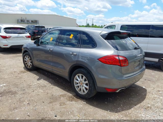 2013 PORSCHE CAYENNE WP1AA2A20DLA02427 Photo 2
