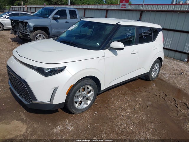 KNDJ23AU8P7861431 KIA SOUL LX