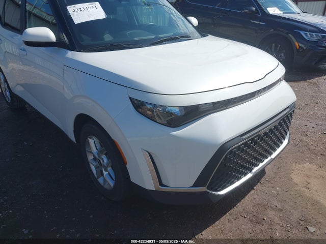 KNDJ23AU8P7861431 KIA SOUL LX