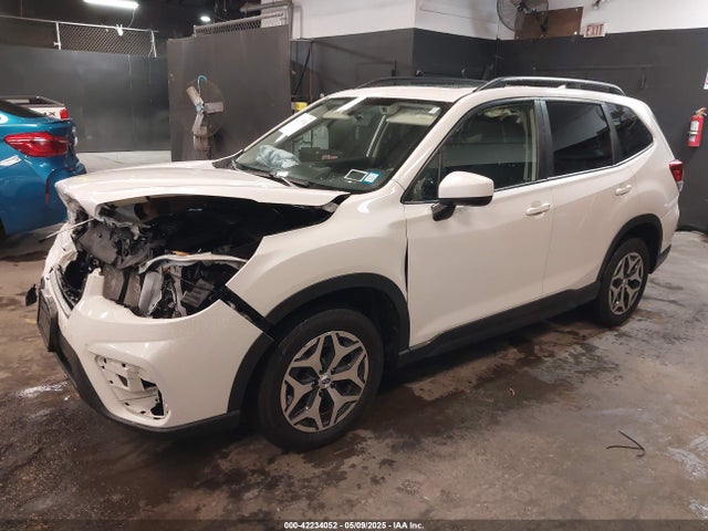 JF2SKAJC2LH505126 Subaru Forester Premium