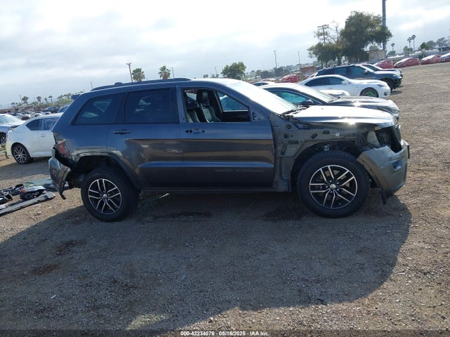 1C4RJFLT8HC803615 Jeep Grand Cherokee Trailhawk 4x4