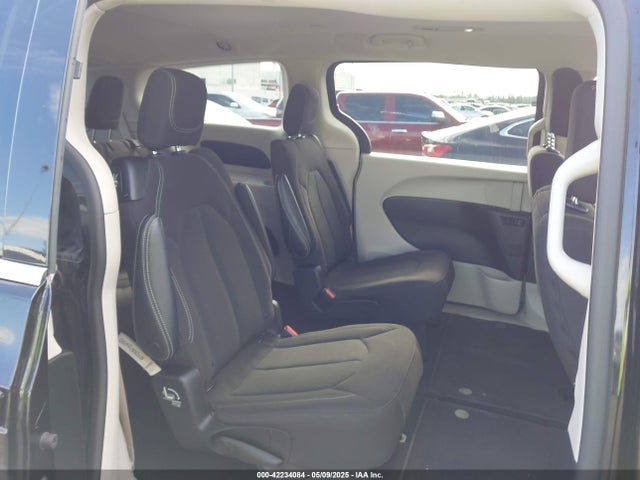 Chrysler Voyager Lx 2023 2C4RC1CG6PR602754 Image 8