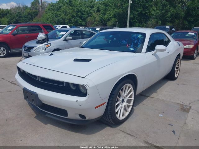 2C3CDZAG9FH849960 Dodge Challenger Sxt