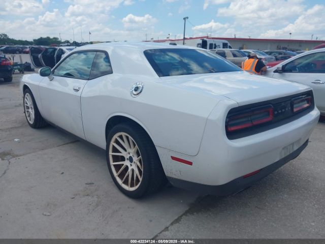 2C3CDZAG9FH849960 Dodge Challenger Sxt