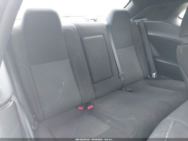 2C3CDZAG9FH849960 Dodge Challenger Sxt