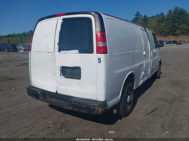 1GCWGGCA5E1125676 Chevrolet Express 2500 Work Van