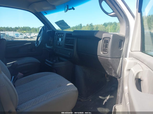 1GCWGGCA5E1125676 Chevrolet Express 2500 Work Van