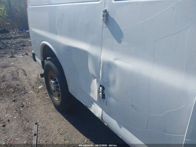 1GCWGGCA5E1125676 Chevrolet Express 2500 Work Van