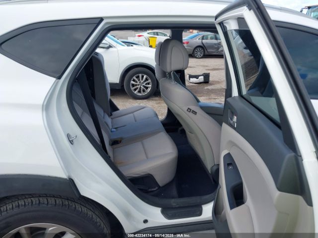 KM8J33A40JU670667 Hyundai TUCSON SEL