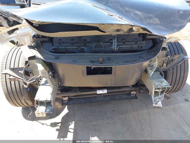 7SAYGDEF1RF049387 Tesla Model Y