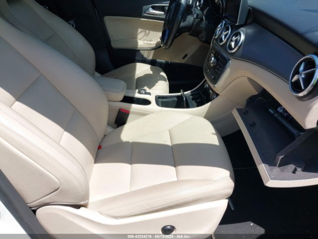 2014 MERCEDES-BENZ CLA 250 WDDSJ4GB0EN156088 Photo 4
