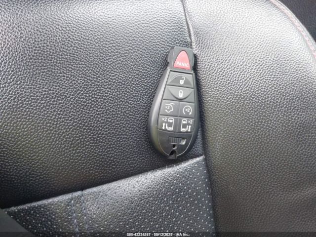 2C4RDGEG3HR586155 Dodge Grand Caravan Gt