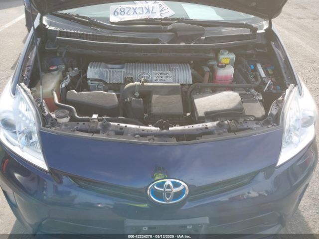 JTDKN3DU2F0436446 Toyota Prius Two