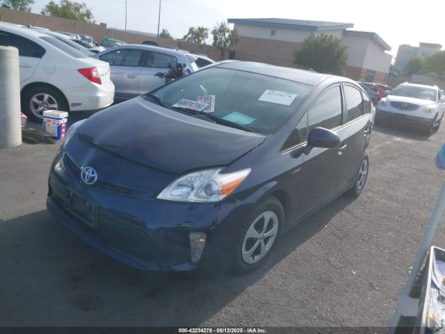 JTDKN3DU2F0436446 Toyota Prius Two