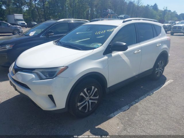 JTMBFREV4HJ112595 Toyota RAV4 LE