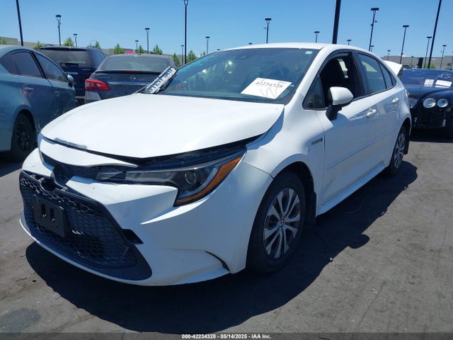 Toyota Corolla Hybrid Le 2020 JTDEBRBE9LJ018265 Image 2