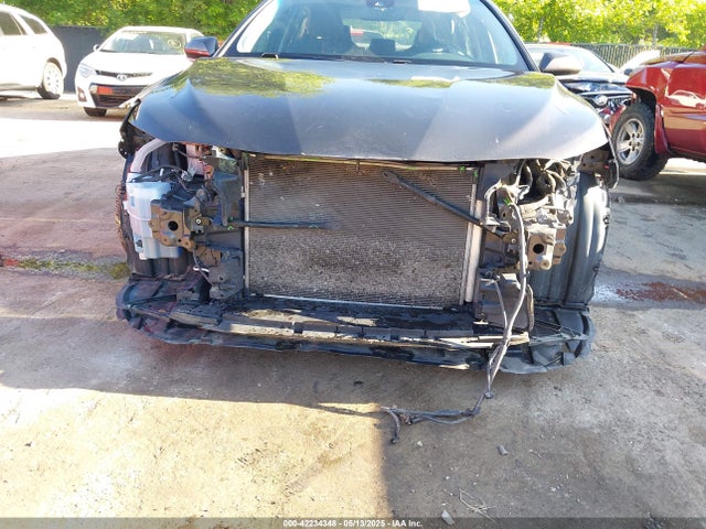 4T1B11HK6JU005761 Toyota CAMRY XLE