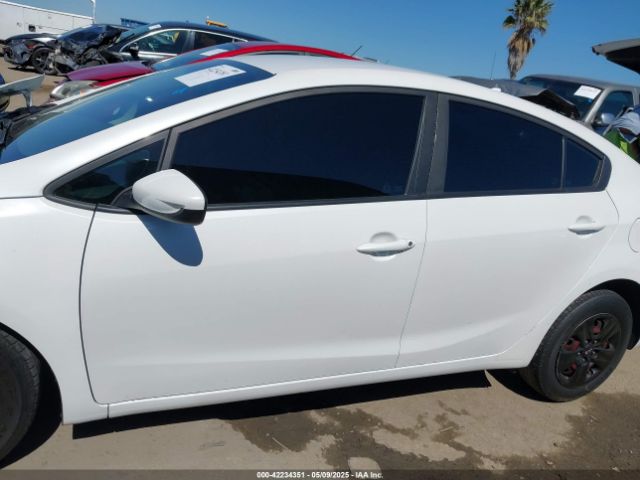 3KPFL4A77HE158150 KIA FORTE LX