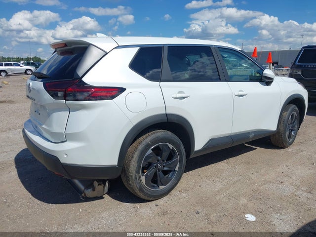 5N1BT3BA5SC828212 Nissan Rogue Sv Fwd