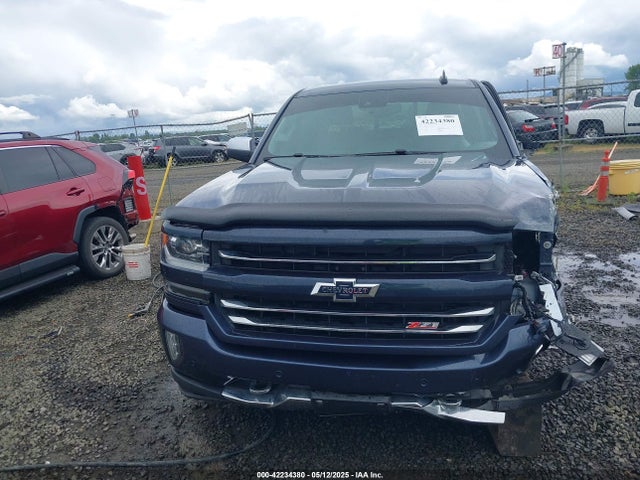 3GCUKSEJ0JG275115 Chevrolet Silverado 1500 2lz