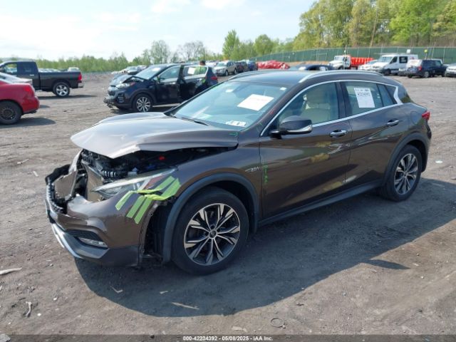 SJKCH5CR0JA051889 Infiniti Qx30 Premium