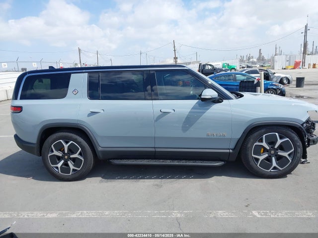 Rivian R1s Adventure 2023 7PDSGABA5PN026812 Image 14