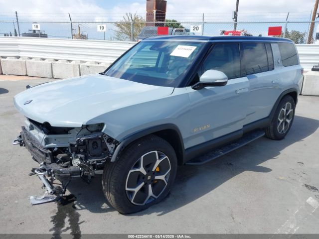 2023 RIVIAN R1S 7PDSGABA5PN026812 Photo 1
