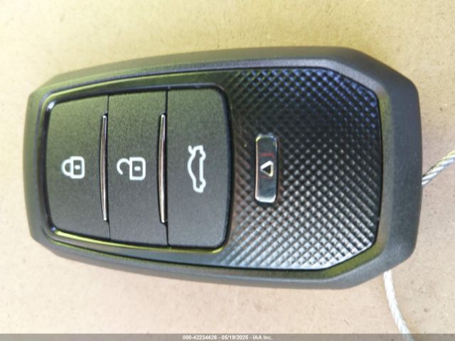 JTDZN3EU1E3334484 Toyota Prius V Three