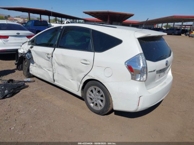 JTDZN3EU1E3334484 Toyota Prius V Three