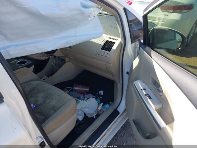 JTDZN3EU1E3334484 Toyota Prius V Three