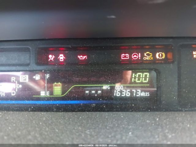 JTDZN3EU1E3334484 Toyota Prius V Three