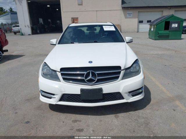 WDDGF8AB5EA948820 Mercedes-Benz C 300 Luxury 4matic/sport 4matic