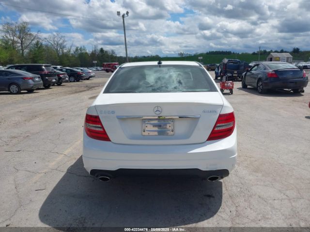 WDDGF8AB5EA948820 Mercedes-Benz C 300 Luxury 4matic/sport 4matic