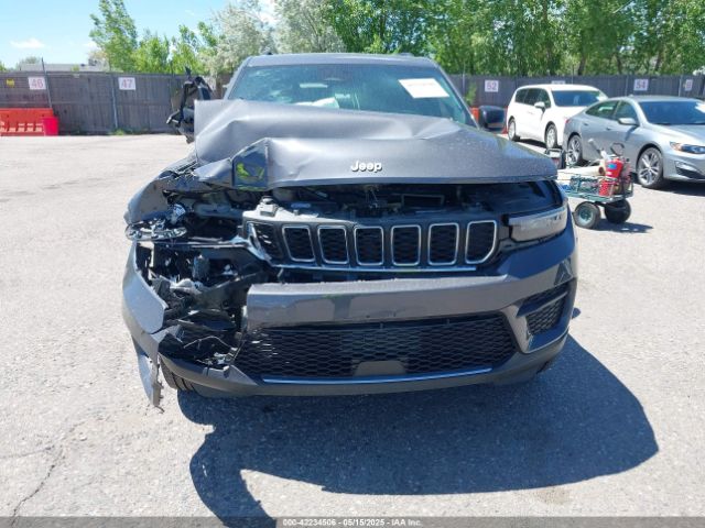 1C4RJHAG9RC184669 Jeep Grand Cherokee Laredo 4x4
