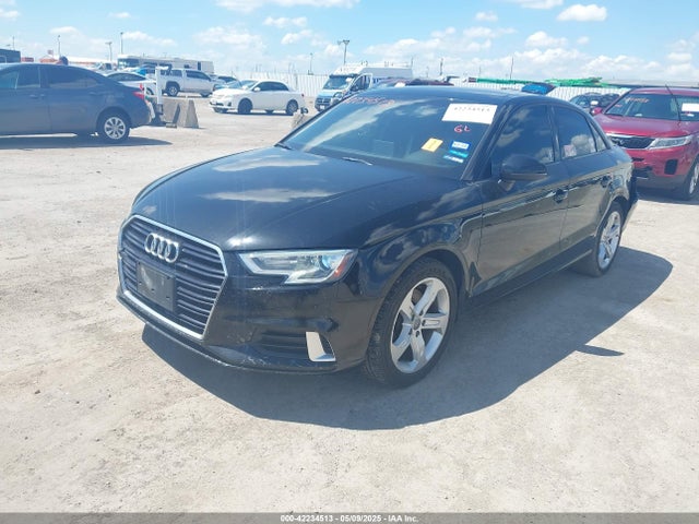 2018 AUDI A3 WAUAUGFF2J1090578 Photo 1