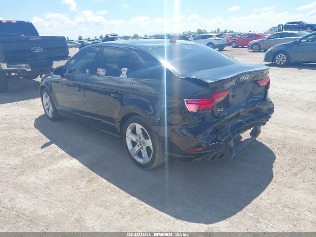 2018 AUDI A3 WAUAUGFF2J1090578 Photo 2