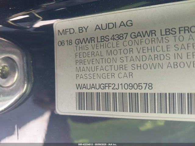 2018 AUDI A3 WAUAUGFF2J1090578 Photo 8