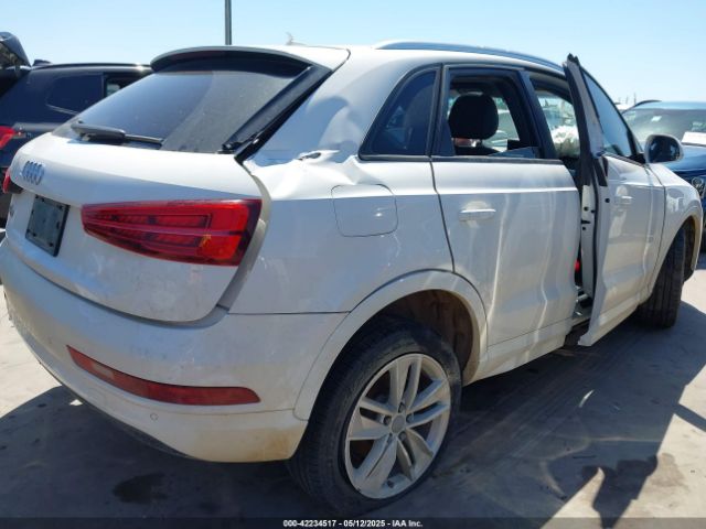 WA1BCCFS3HR010582 Audi Q3 2.0t Premium
