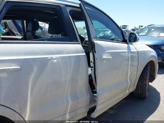 WA1BCCFS3HR010582 Audi Q3 2.0t Premium