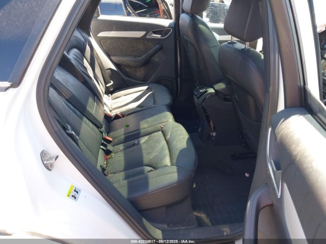 WA1BCCFS3HR010582 Audi Q3 2.0t Premium