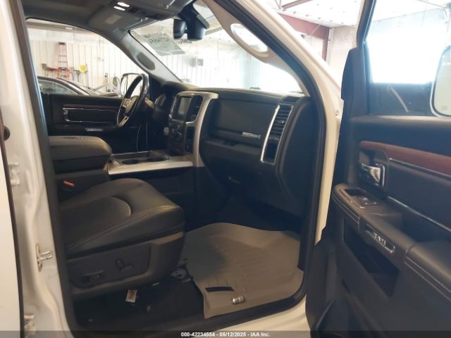 1C6RR7NT6HS572805 RAM 1500 Laramie  4x4 5'7 Box
